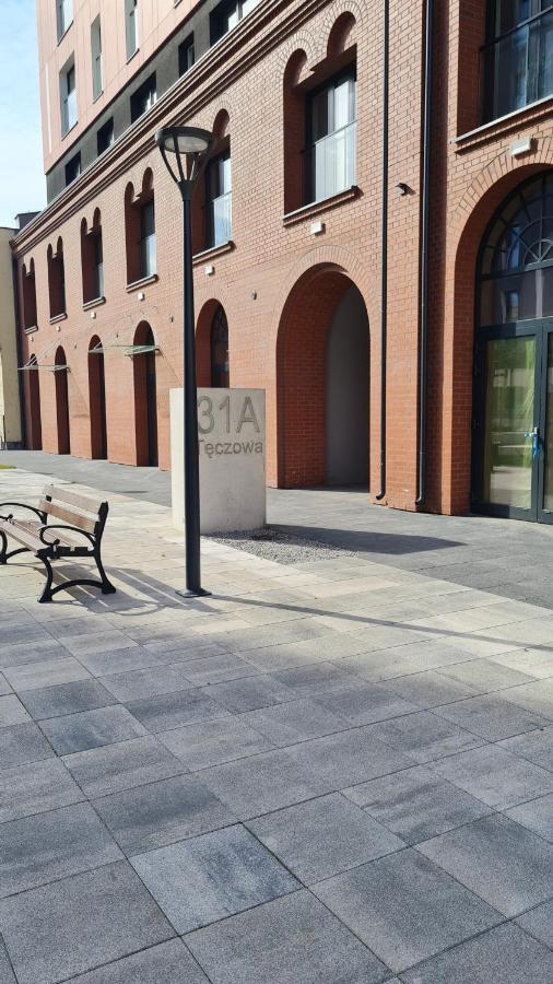 Mieszkanie W Nowoczesnym Halo Apartament W Centrum Wroclaw Bagian luar foto