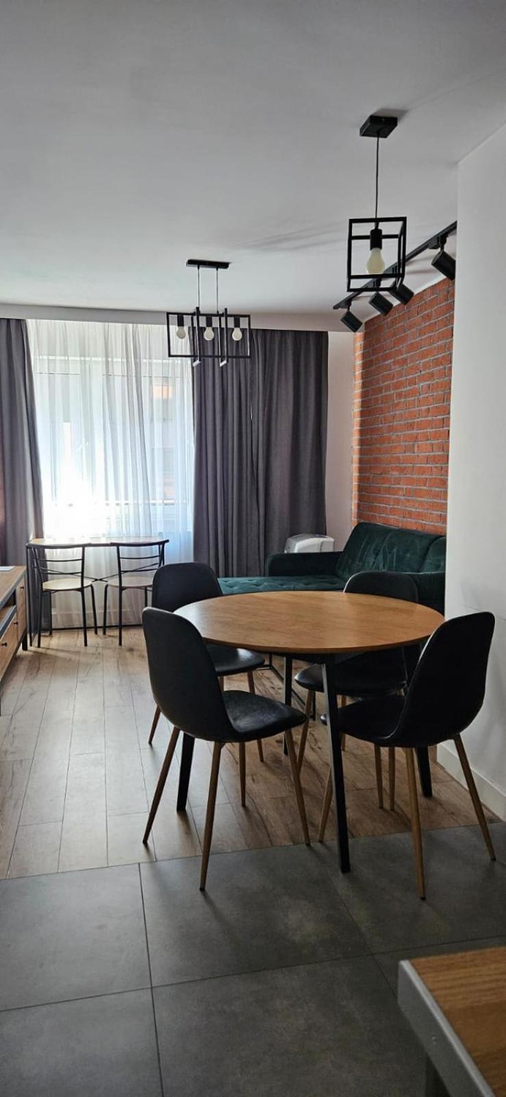 Mieszkanie W Nowoczesnym Halo Apartament W Centrum Wroclaw Bagian luar foto